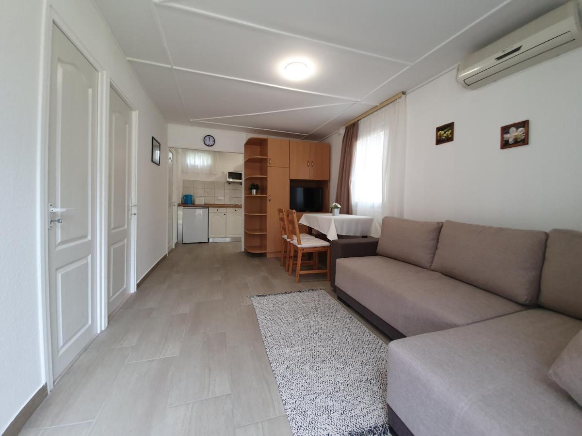 Harmonia Fahazak Apartment Bogacs Bagian luar foto